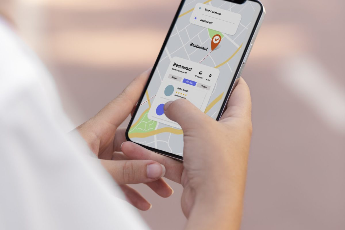 close-up-hands-using-maps-app close-up-hands-using-maps-app